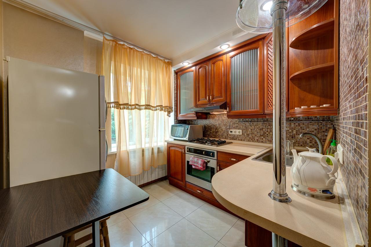 Apartamenty Na Dragomirova 10A Kiev Exterior foto